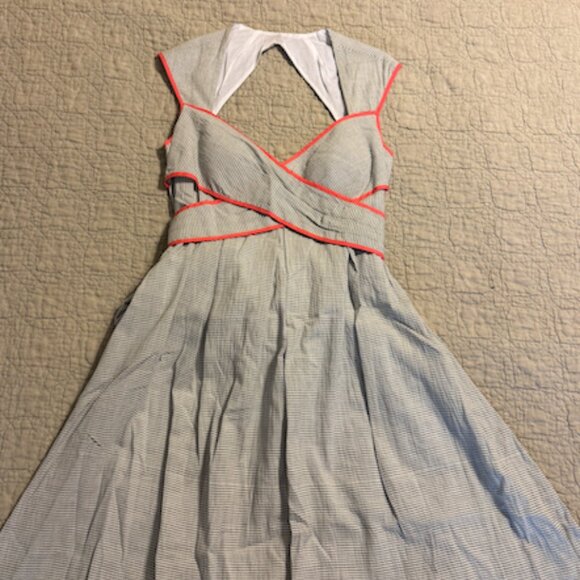 NWT Jessica Simpson 50's Style Pinstriped Dress Size 6 - Picture 1 of 5